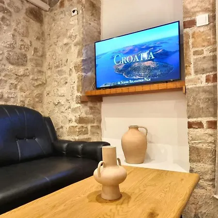 Lighthouse Center 게스트하우스 3*