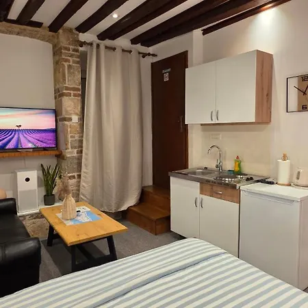 Lighthouse Center 자다르