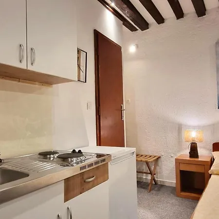 Lighthouse Center 3*