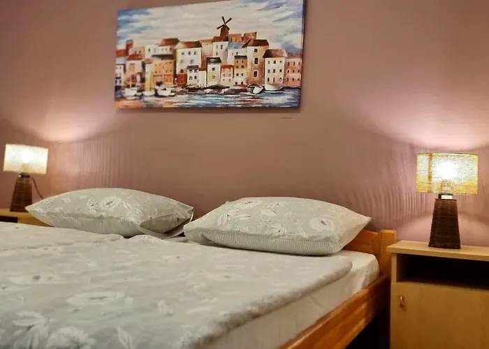 Lighthouse Center Гостевой дом 3*